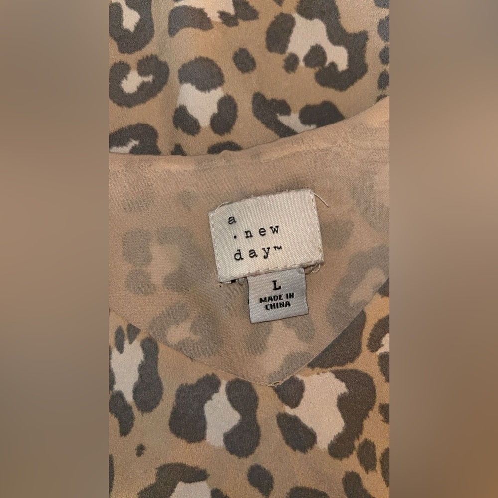 Leopard Tank - Picture 2 of 2